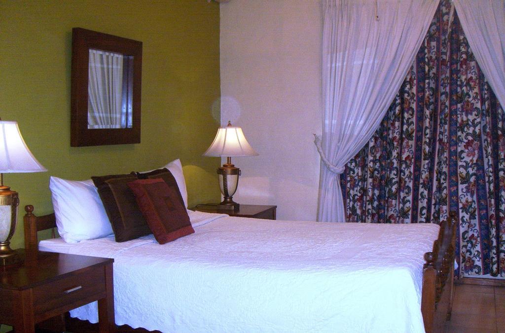 Hotel San Mateo Сан-Сальвадор Номер фото